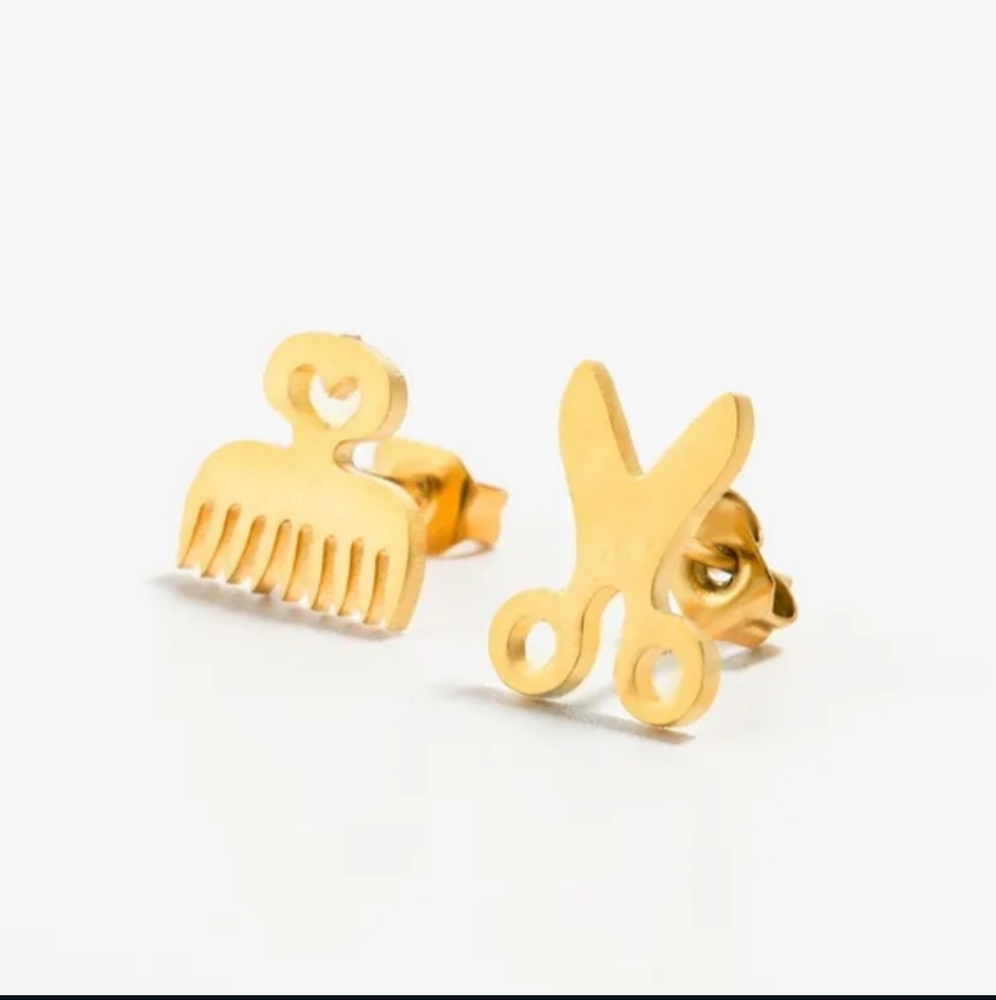 🪮✂️NEW🪮✂️SUPER CUTE!! ASYMETRICAL COMB AND SCISSOR EARRINGS IN GOLD🪮✂️